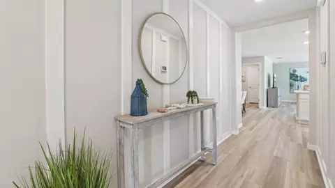Entry Way - 2154 NE 28th Pl, Ocala, FL 34470 photo 1 of 5