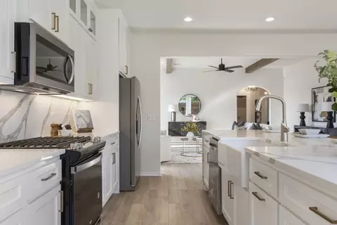 Kitchen - 31042 E 65th Pl S, Broken Arrow, OK 74014 photo 6 of 15