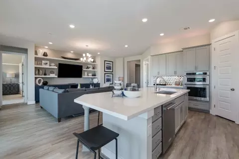 Kitchen - 868 Silver Fox, Cibolo, TX 78108 photo 3 of 3