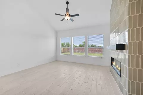 Living - 1673 Willow Bean Dr, Georgetown, TX 78633 photo 2 of 5