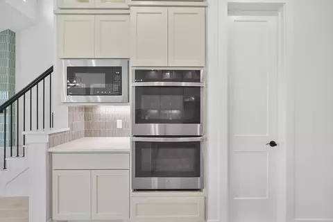 Kitchen - 1673 Willow Bean Dr, Georgetown, TX 78633 photo 5 of 5