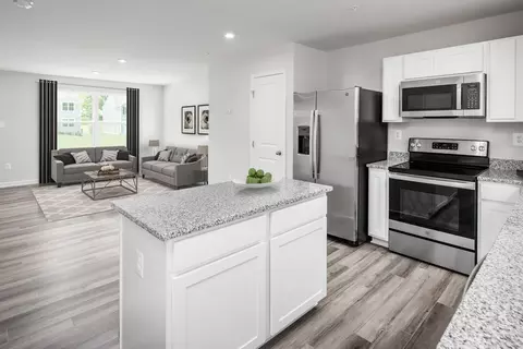 Kitchen - 6801 Pine Bark Dr, Hurlock, MD 21643 photo 2 of 3