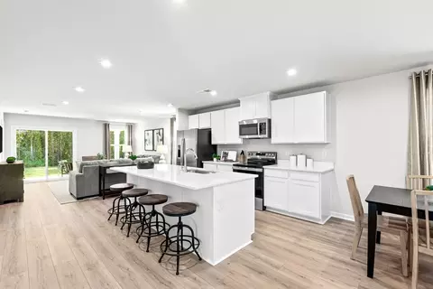 Kitchen - 6801 Pine Bark Dr, Hurlock, MD 21643 photo 3 of 3