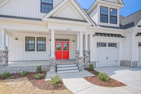 Exterior - 234 Hall Rd, Hampton, VA 23664 photo 2 of 9