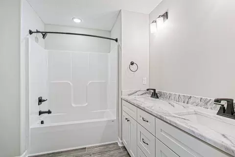 Bath - 234 Hall Rd, Hampton, VA 23664 photo 3 of 3