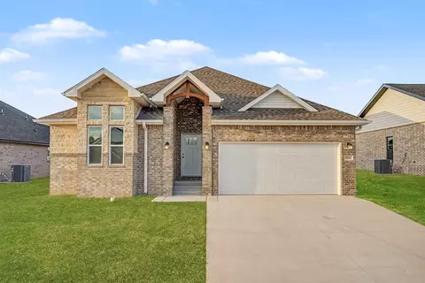 4366 W Cactus Pl, Fayetteville, AR 72704