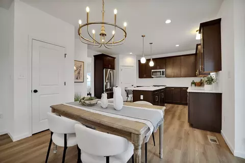 Dining - 1020 Clover Hill Ct, Sullivan, MO 63080 photo 6 of 18