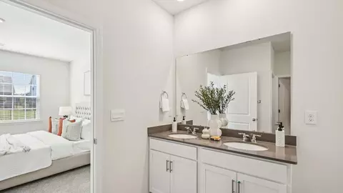 Bath - 505 Blackpool Ct, Monroe, NC 28112 photo 2 of 6