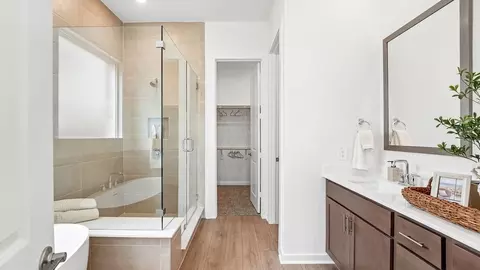 Bath - 2321 Bronc Buster Way, Leander, TX 78641 photo 9 of 10