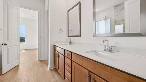Bath - 2321 Bronc Buster Way, Leander, TX 78641 photo 7 of 10