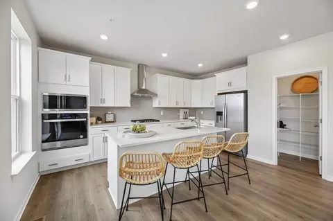 Kitchen - 9894 Obin Ln, Waldorf, MD 20601 photo 2 of 14