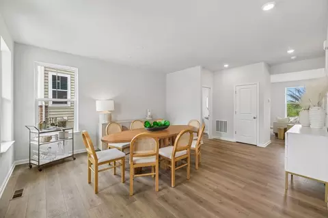 Dining - 9894 Obin Ln, Waldorf, MD 20601 photo 6 of 13