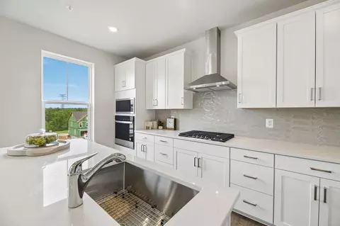 Kitchen - 9894 Obin Ln, Waldorf, MD 20601 photo 4 of 14