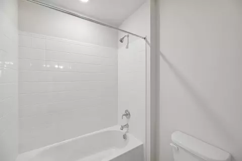 Bath - 9894 Obin Ln, Waldorf, MD 20601 photo 6 of 17