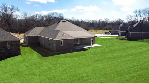 Exterior - 31042 E 65th Pl S, Broken Arrow, OK 74014 photo 6 of 15