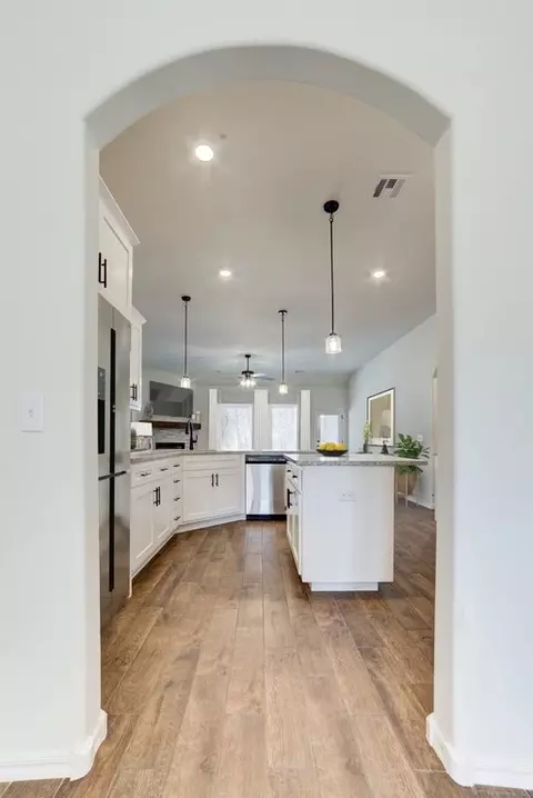 Kitchen - 31042 E 65th Pl S, Broken Arrow, OK 74014 photo 1 of 15