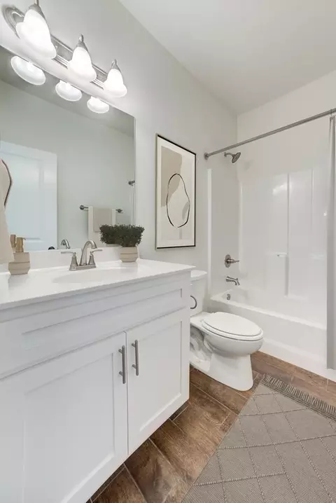 Bath - 31042 E 65th Pl S, Broken Arrow, OK 74014 photo 3 of 11