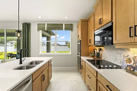 Kitchen - 5096 Salado Dr, Saint Cloud, FL 34771 photo 2 of 5