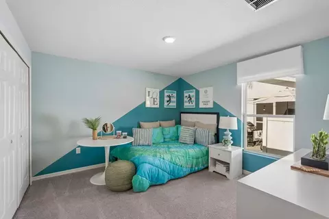 Bedroom - 8083 Sunrise Cir, Labelle, FL 33935 photo 5 of 10