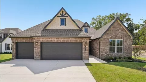 606 W 83rd St S, Tulsa, OK 74132