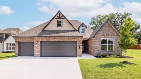 606 W 83rd St S, Tulsa, OK 74132
