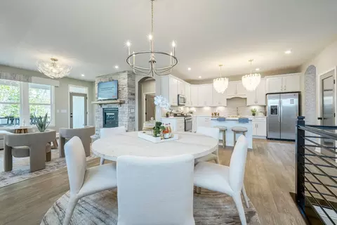 Dining - 684 Firefly Ct, Greenfield, IN 46140 photo 3 of 4