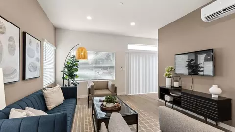 15215 35th Ave W UNIT B2, Lynnwood, WA 98087