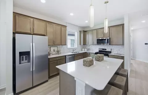 Kitchen - 9114 Sunset Haven Ter, Parrish, FL 34219 photo 1 of 3