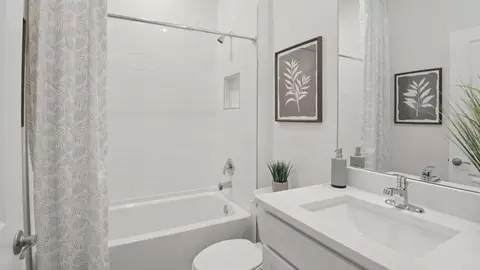 Bath - 5204 NW 41st Loop, Ocala, FL 34482 photo 4 of 4