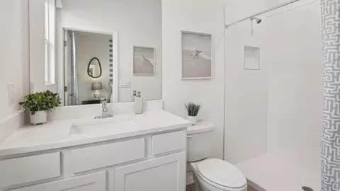 Bath - 5204 NW 41st Loop, Ocala, FL 34482 photo 3 of 4