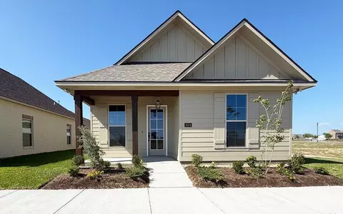 3024 Rosemound Dr, Lake Charles, LA 70607