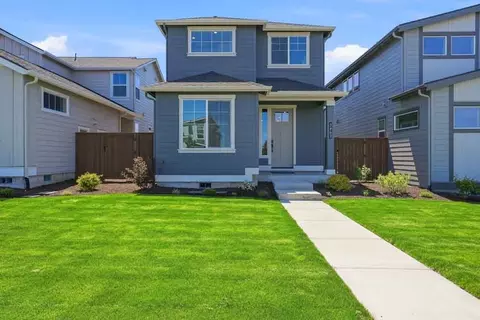 3863 NE Petrosa Ave, Bend, OR 97701