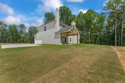Exterior - 102 Beaver Creek Way, Lagrange, GA 30241 photo 19 of 28