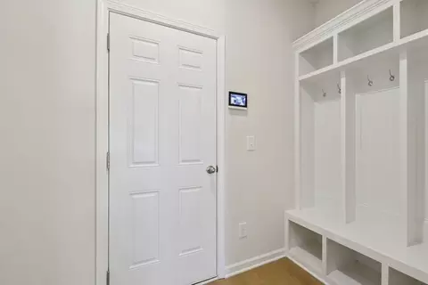 Entry Way - 101 Beaver Crk, Lagrange, GA 30241 photo 2 of 2