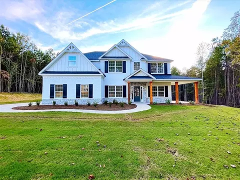 Exterior - 102 Beaver Creek Way, Lagrange, GA 30241 photo 9 of 28