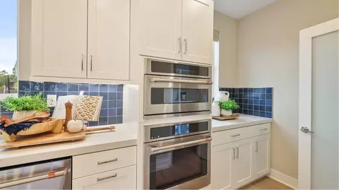 Kitchen - 1839 Lychee St, Fullerton, CA 92835 photo 4 of 6