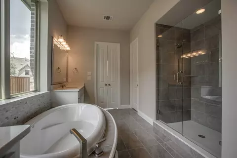 Bath - 4805 Triadic Ln, Prosper, TX 75078 photo 2 of 11