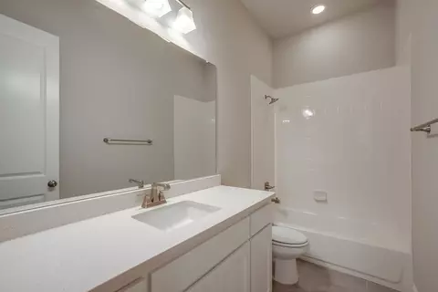 Bath - 4805 Triadic Ln, Prosper, TX 75078 photo 4 of 11