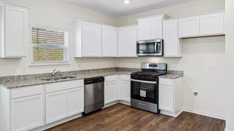 Kitchen - 300 Cookie Loop, Johnson City, TN 37615 photo 3 of 9