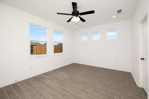 Bedroom - 2012 Sambar Loop, Laredo, TX 78045 photo 1 of 2