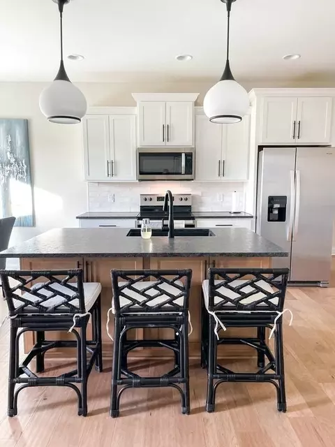 Kitchen - Claiborne Circle, Franklin, KY 42134 photo 6 of 6