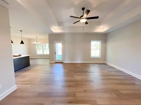 Living - Claiborne Circle, Franklin, KY 42134 photo 1 of 3