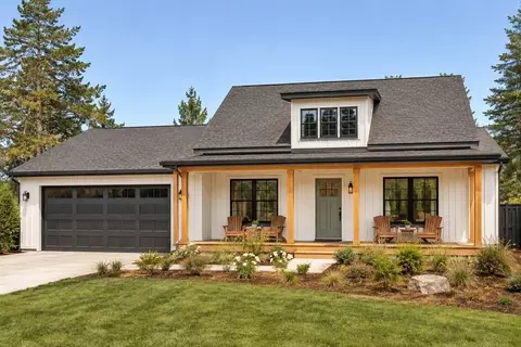 1504 Lakeview Dr, Connersville, IN 47331