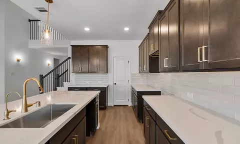 Kitchen - 7914 Jade Crest Dr, Angleton, TX 77515 photo 3 of 6