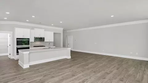Living - 511 Lancashire Ln, Irmo, SC 29063 photo 4 of 5