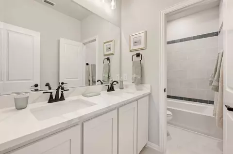 Bath - 301 River Meadows Ln, Argyle, TX 76226 photo 4 of 7