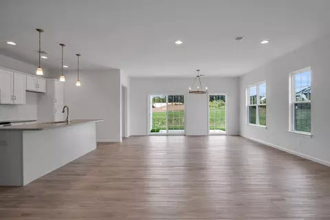 Living - 907 Shadowbrooke Dr, Dover, PA 17315 photo 2 of 2