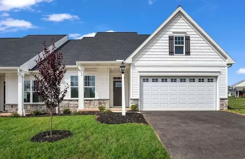 Exterior - 907 Shadowbrooke Dr, Dover, PA 17315 photo 5 of 7