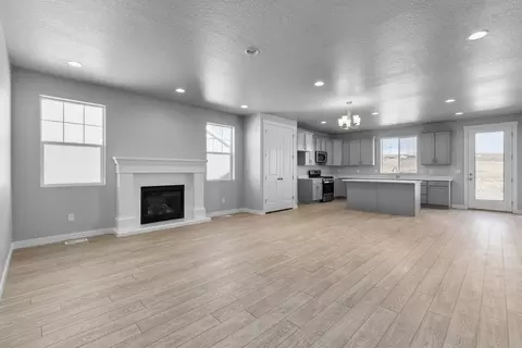 Living - 6417 N Vernon Dr, Eagle Mountain, UT 84005 photo 2 of 8
