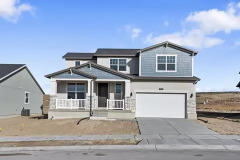 Exterior - 6417 N Vernon Dr, Eagle Mountain, UT 84005 photo 2 of 8